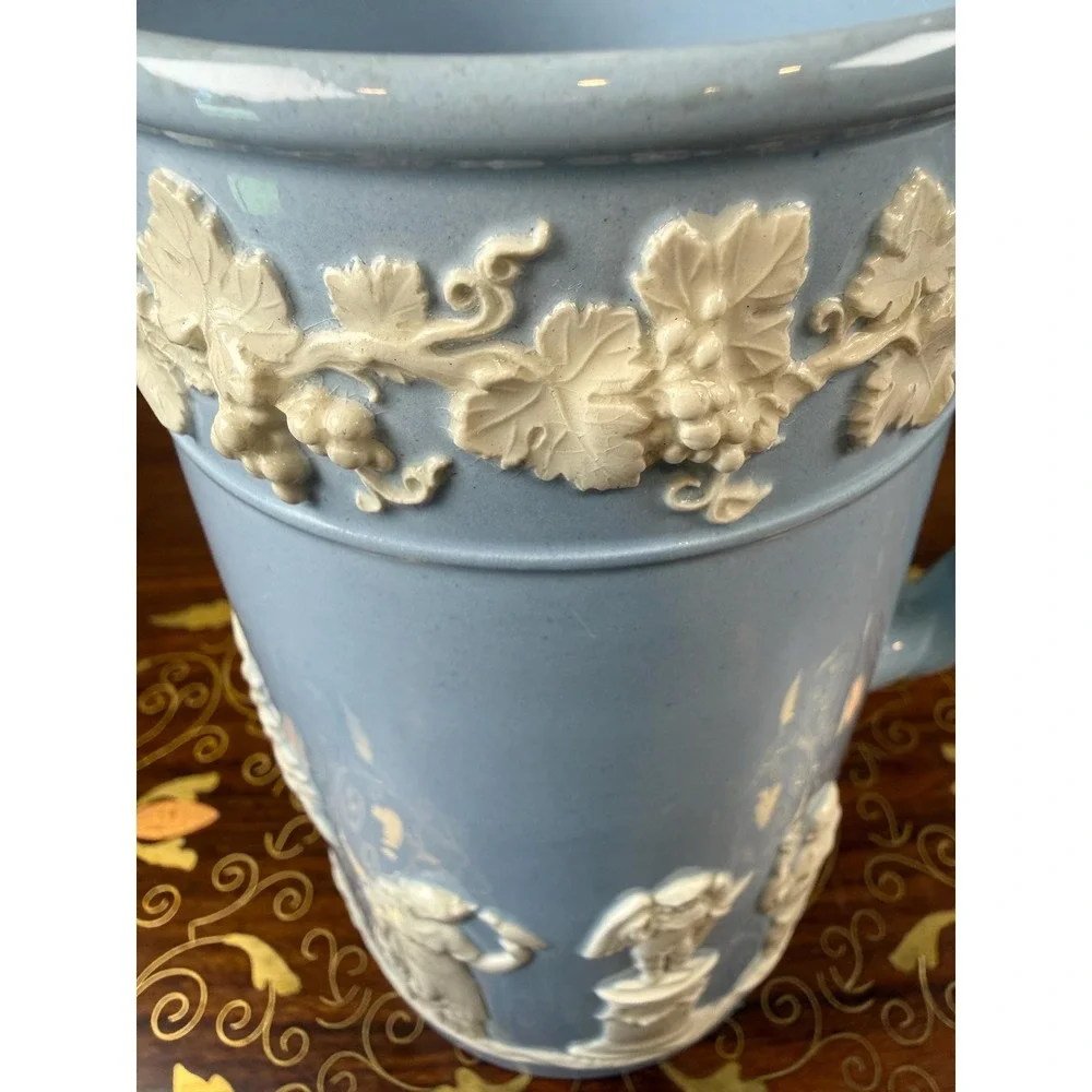 Vintage Wedgwood Queen's Ware Pitcher 7
